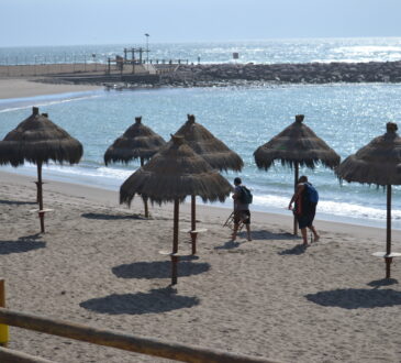 Domingo primaveral con playas desiertas