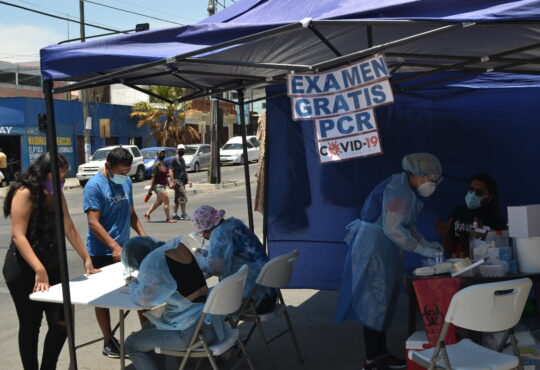 Más de 500 test  PCR gratuitos  al día toma Salud en Arica
