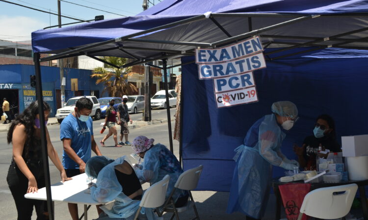 Más de 500 test  PCR gratuitos  al día toma Salud en Arica