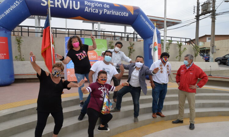 Vecinos piden ayuda para mantener en forma su nueva plaza