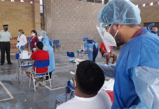 A mil internos de la cárcel de Acha les tomaron muestras PCR