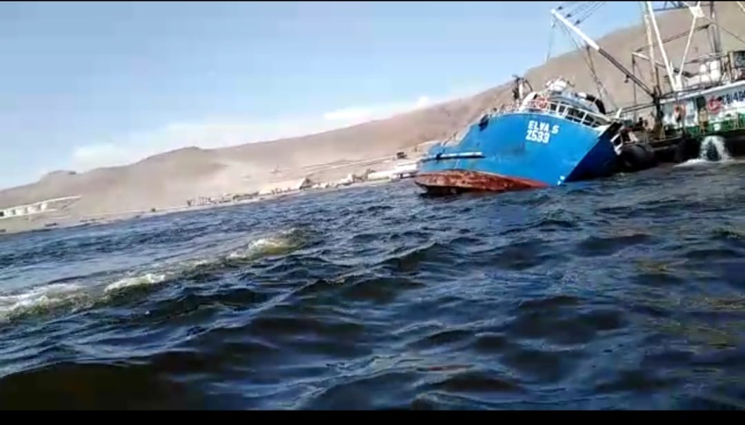 Se hundió nave pesquera “Elva S” y sus cinco tripulantes fueron rescatados ilesos