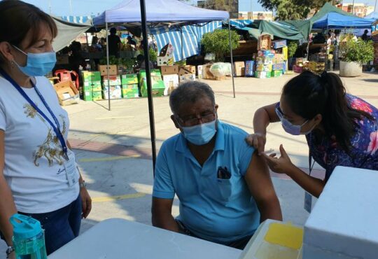 La Seremi de Salud hizo un ferviente llamado a vacunarse a los mayores 65 años