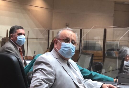 Senador exige que el Minvu repare viviendas sociales