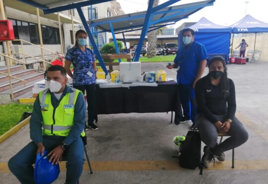 Más de 26 mil trabajadores vacunados por la Seremi de Salud en sus centros laborales