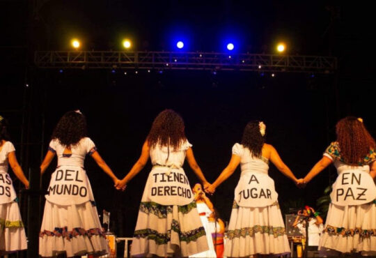 Violencia obstétrica, activismo afrofeminista y constituyente quechua son temas de Radio Ayni en Arica