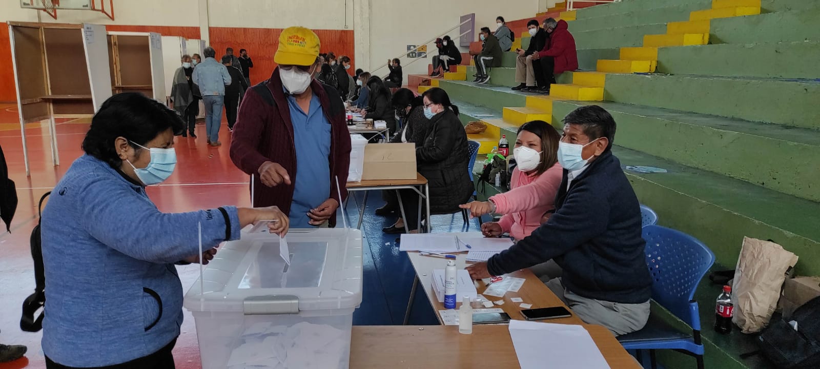 Servel informó que se inscribieron 30 postulantes a diputados y 111 a consejeros regionales