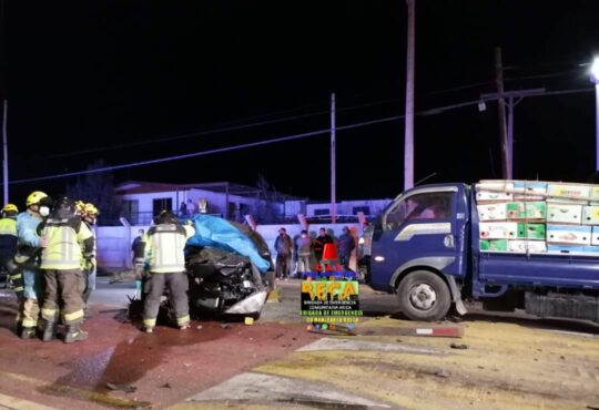 Tragedia en Azapa: Tres fallecidos en choque de vehículo menor y dos porter