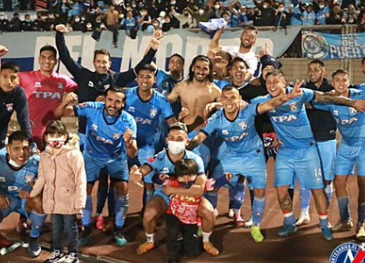 San Marcos goleó anoche a Iquique en el Carlos Dittborn