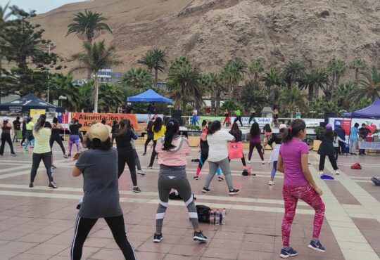 Exitosa “Zumba- Salud” al pie del Morro después de un año y medio de confinamiento