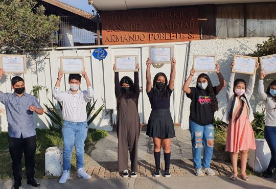 Homenaje rotario a mejores compañeros de escuelas por Semana del Niño y la Niña