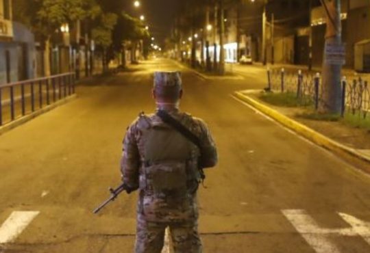 En Perú esperarán la Navidad y el Año  Nuevo con Toque de Queda