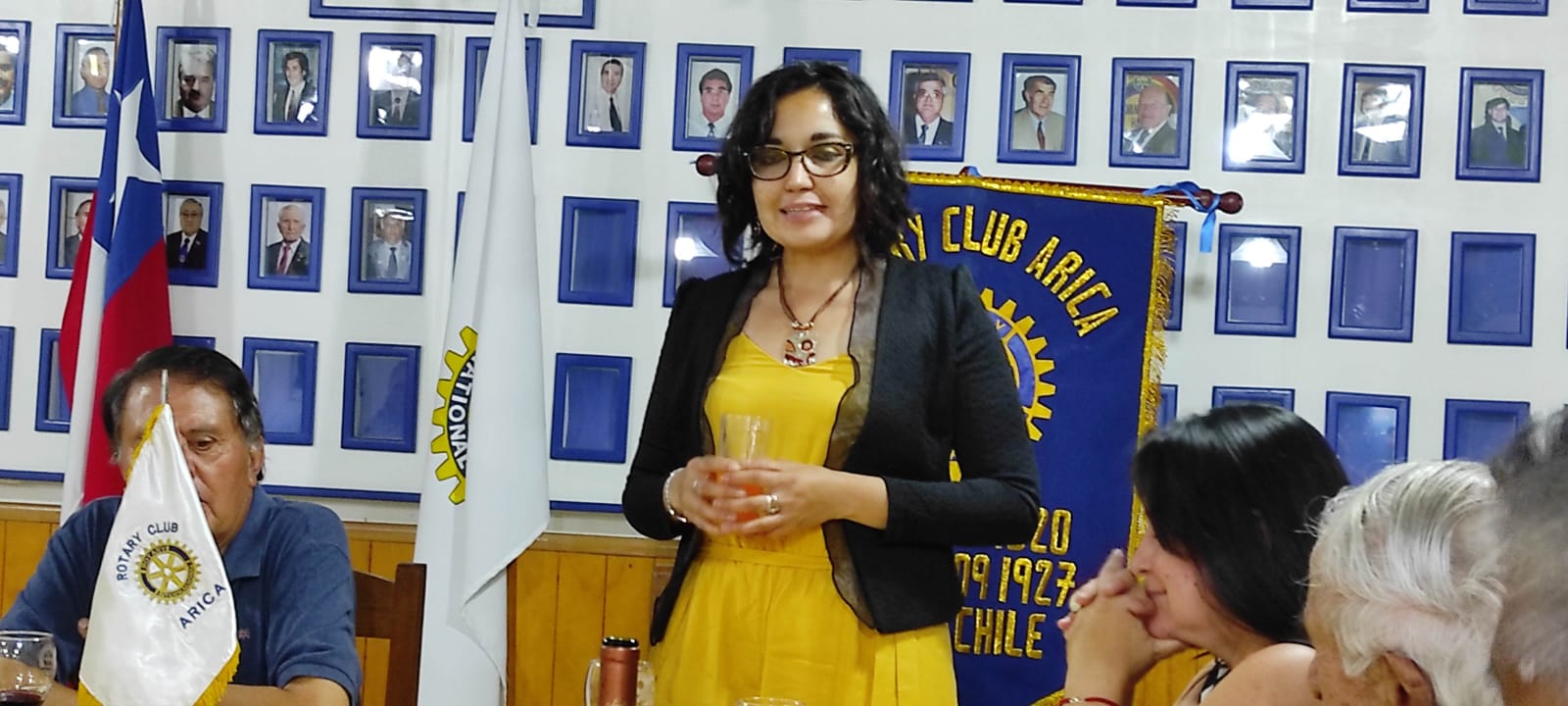 Rotary Club Arica brindó homenaje a la mejor profesora de música del país
