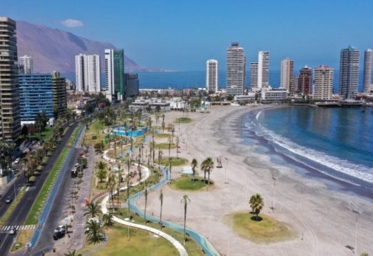 Iquique retrocede a Fase 2 y después viene Arica