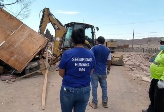 Municipales cosecharon 60 toneladas de basura en terrenos de Cerro Sombrero