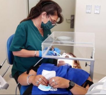 Mujeres vuelven a sonreír en la cárcel