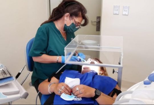 Mujeres vuelven a sonreír en la cárcel