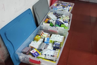 Primer decomiso de medicamentos del año en feria itinerante de calle Edmundo Flores