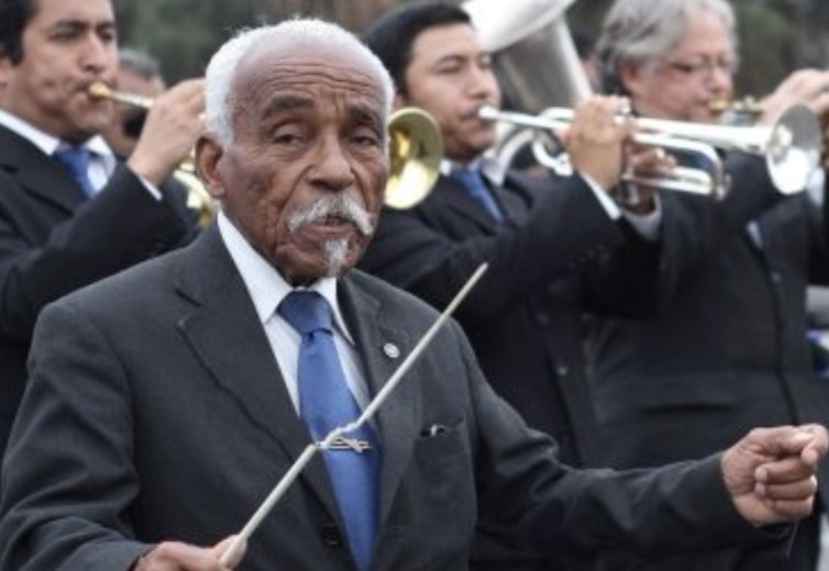 Hace 7 años Fernando Arancibia reemplazó a Tito Watson en la dirección del Orfeón Municipal
