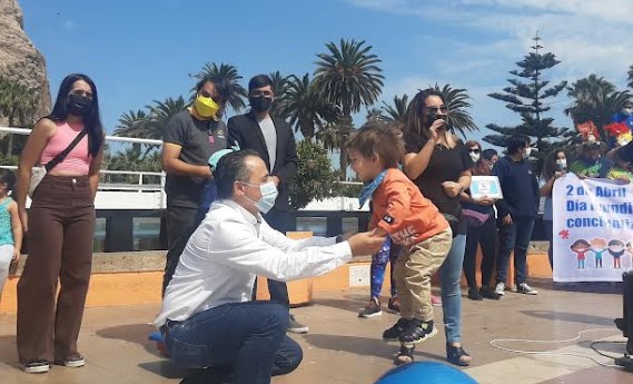 Con marcha familiar piden mayor inclusión para personas con Trastorno Espectro Autista