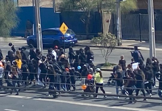 Orden de desalojo provoca protesta en comunidad educativa