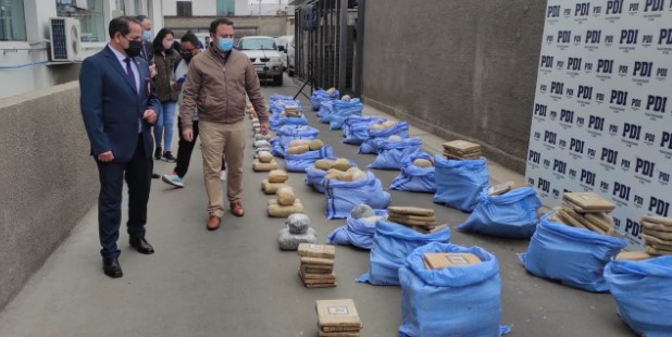 Nuevo golpe de la PDI al narcotráfico: 877 kilos de droga incautada y 10 detenidos