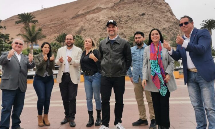 Directiva nacional de la UDI en intensa jornada de trabajo en Arica