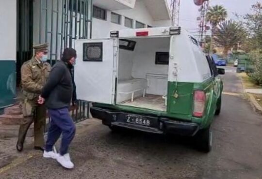Carabineros capturó a delincuente que asaltaba a quien se le cruzara en la calle