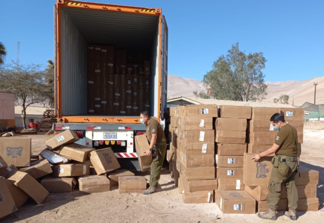 Milagro en Poconchile: 503.000 cajetillas aparecen en camión vacío