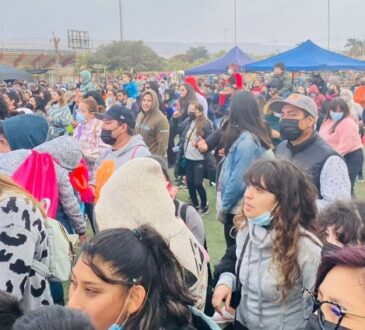 Masiva celebración del Día del Niño y la Niña en el Estadio Carlos Dittborn