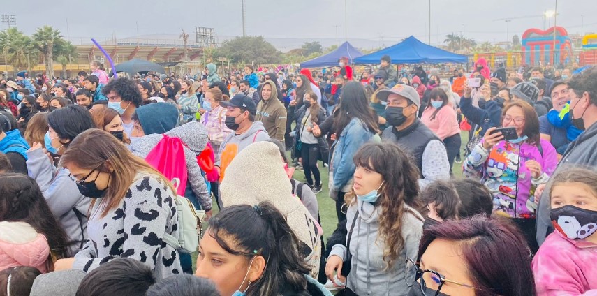Masiva celebración del Día del Niño y la Niña en el Estadio Carlos Dittborn