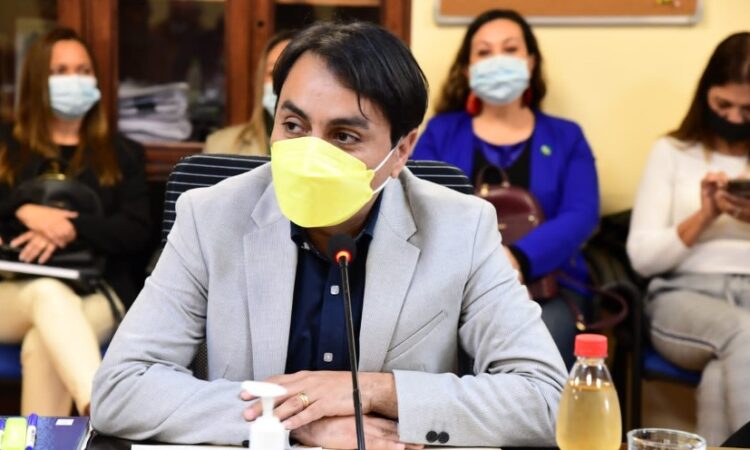 Gobernador de Arica y Parinacota exige respuesta por solicitud de resguardo militar