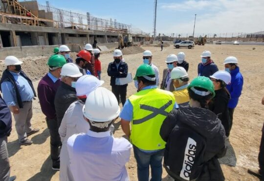 Municipio y el CORE fiscalizan obras del estadio Cardenal Silva Henríquez