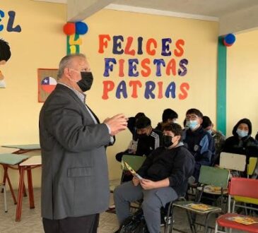 El Senado en Tu Sala llegó hasta la población Cabo Aroca