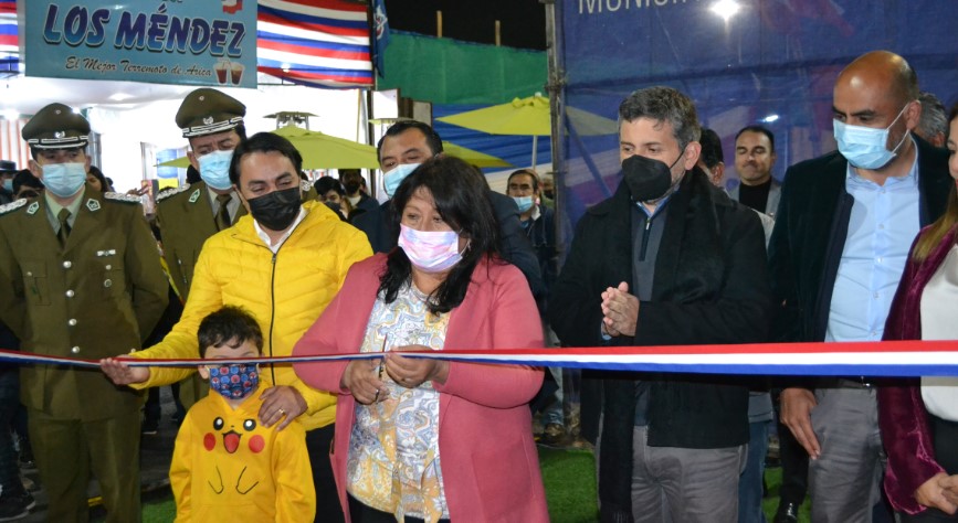 Con 90 locales y un tremendo optimismo se inauguraron las Ramadas al pie del Morro