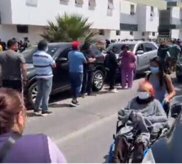 Unidades policiales repletas por las constancias por no votar