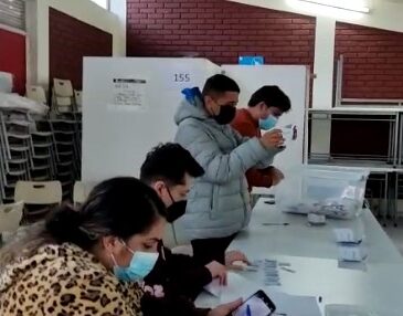 Primeros cómputos a nivel nacional y regional: Rechazo lleva la delantera