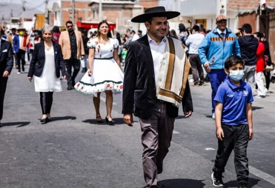 Mes de la Patria comenzó con desfile en el sector norte