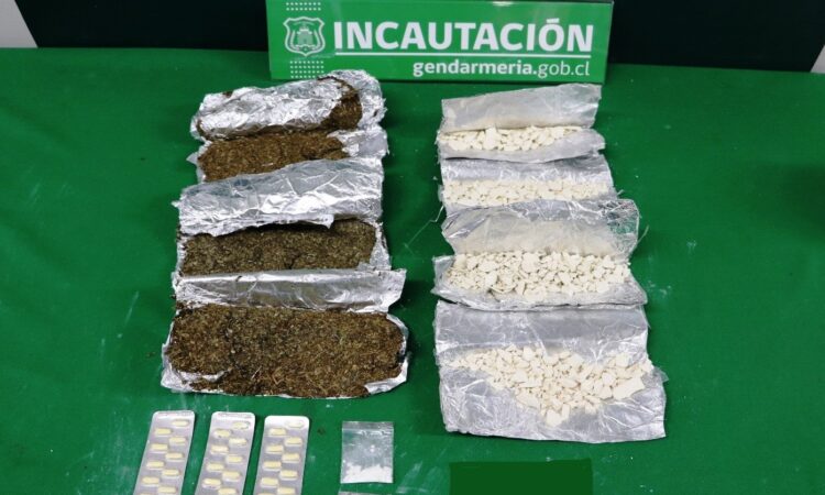 En las zapatillas llevaban droga al interior de la Cárcel de Acha