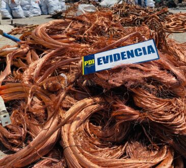 PDI Arica y Aduanas incautaron cerca de 20 toneladas de cobre robado en Puerto de Arica