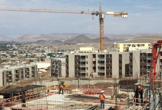 Cámara de la Construcción preocupada por demora en permisos de edificación