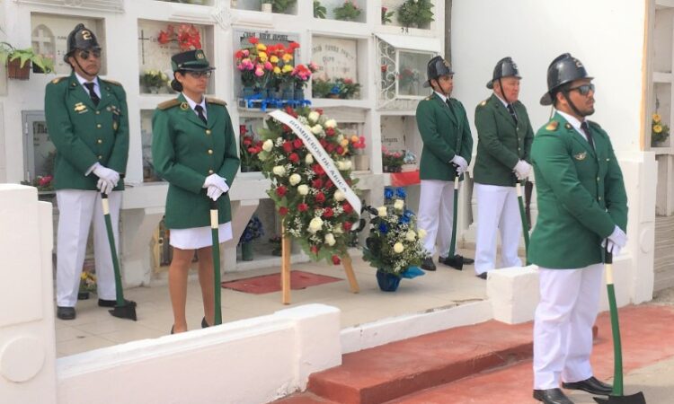 Después de dos años Bomberos de Arica rindió homenaje a sus mártires