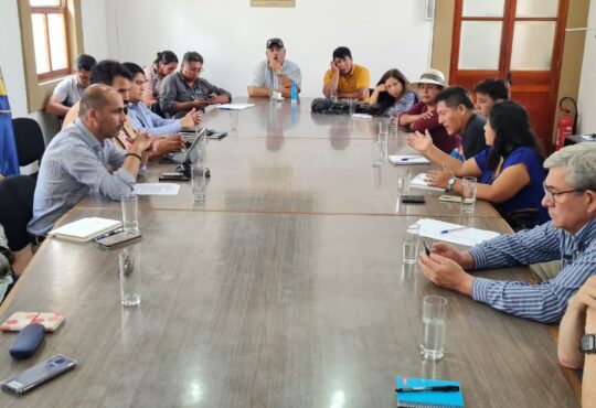 Productores agrícolas exponen grave situación por paro de los camioneros