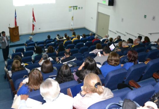 Relator de seminario: “Arica es un centro estratégico de foros internacionales”