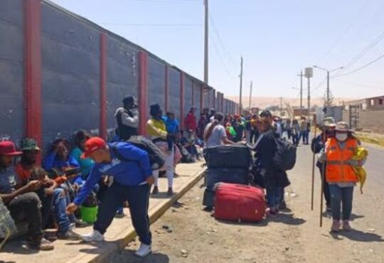 Taxistas especulan con chilenos que se atreven a viajar a Tacna