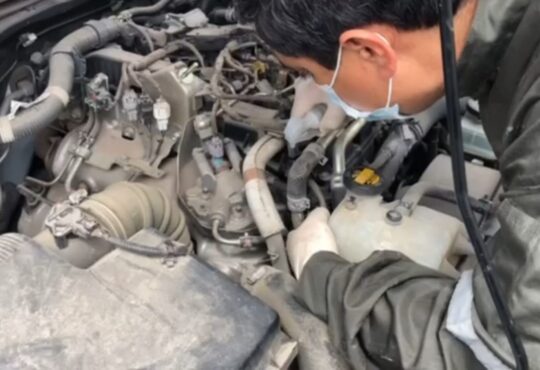 Presos delincuentes que circulaban en camioneta robada en Santiago