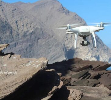 Hasta con un dron de Bomberos intentan ubicar a cuerpo de desaparecido en sector Infiernillo