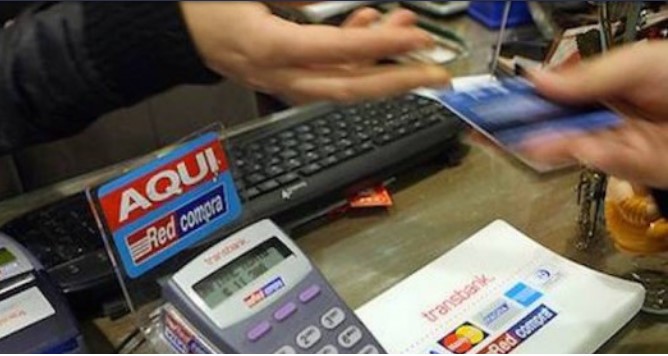 Segundo día de caída sistema Transbank: Afectó giros en cajeros, transferencias y pagos