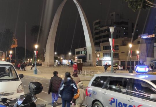 Exdiputado y exconstituyente, abogado Hugo Gutiérrez (PC) vetado en Perú