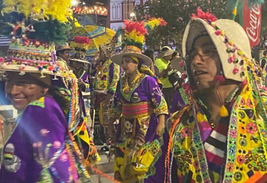 Los Kjarkas cierran el Carnaval Andino